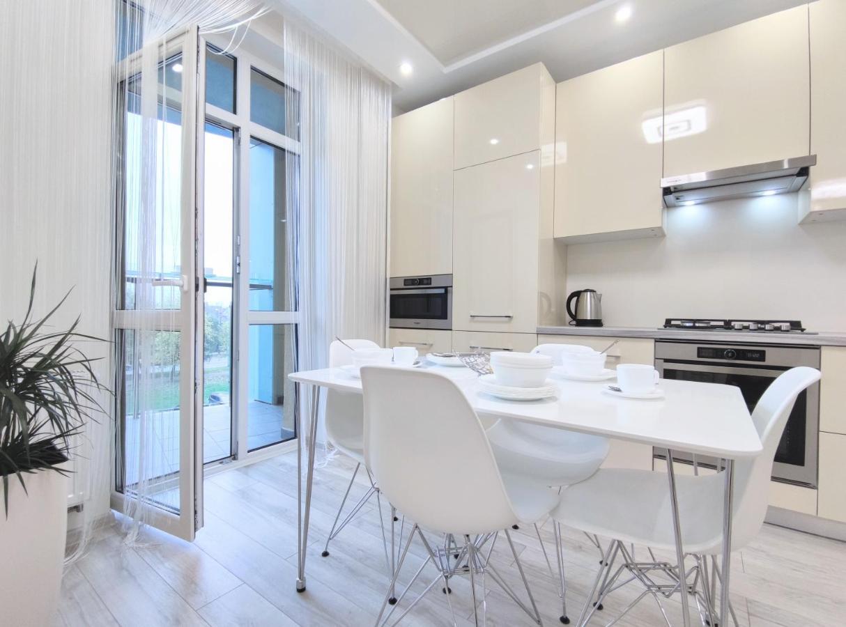 Apartament "Well-Being" Popular Among Business Person Lwów Zewnętrze zdjęcie